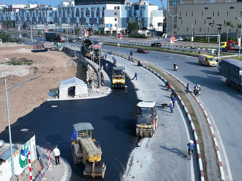 Phản ứng chính sách kịp thời, chính xác, không chuyển trạng thái đột ngột Phản ứng chính sách kịp thời, chính xác, không chuyển trạng thái đột ngột