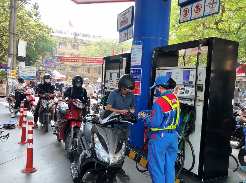 Thực hiện đồng bộ các giải pháp bảo đảm nguồn cung xăng dầu Thực hiện đồng bộ các giải pháp bảo đảm nguồn cung xăng dầu