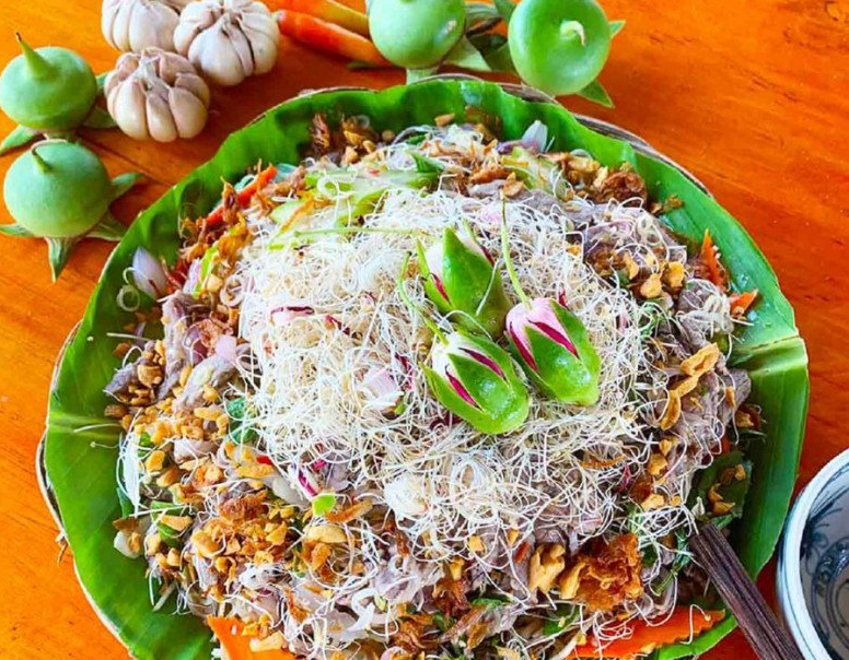 Những bông hoa tưởng không ăn được trở thành đặc sản của người miền Tây