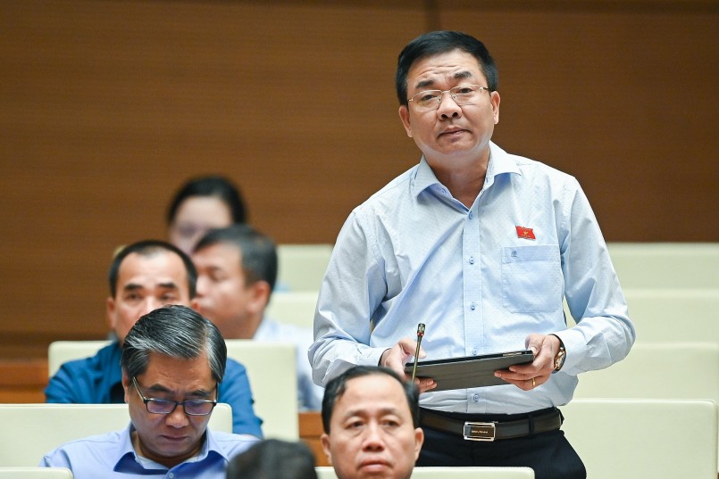 Đại biểu Nguyễn Minh Đức – Đoàn ĐBQH TP. Hồ Chí Minh tham gia thảo luận