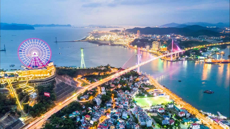 Quảng Ninh: Thúc đẩy tăng trưởng kinh tế dịch vụ và du lịch