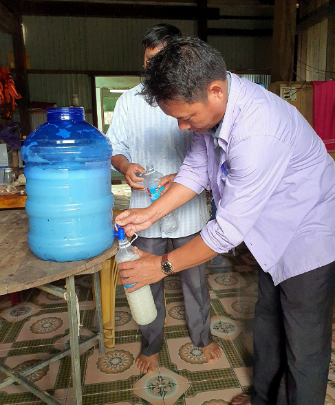 Kỳ lạ loài cây uống nước trực tiếp từ thân cây, dễ gây nghiện