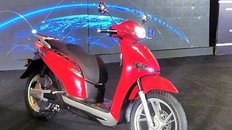 Xe máy điện chỉ sạc 1 lần đi được 200km đẹp “ngang ngửa” Honda Vision
