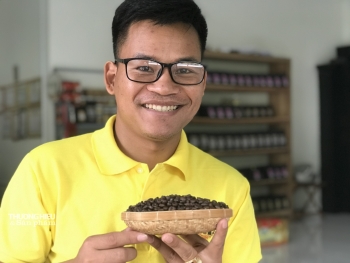 Bí ẩn loại cà phê có mùi khói bếp của chàng trai Ê Đê