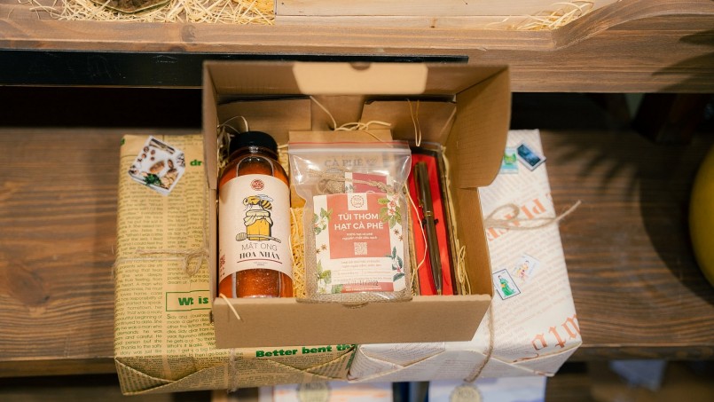 Tặng phẩm thiết thực "lên ngôi" ngày Nhà giáo Việt Nam 20/11 Tặng phẩm thiết thực "lên ngôi" ngày Nhà giáo Việt Nam 20/11