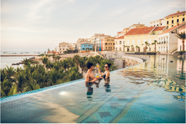 Một góc Sunset Town - thị trấn hoàng hôn được Sun Property kiến tạo tại Nam đảo Ngọc. Ảnh Sun Property