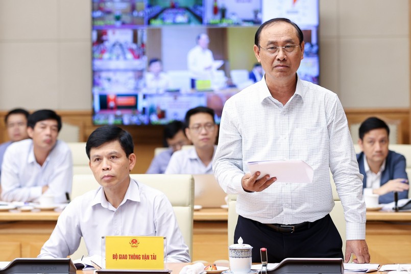 Thứ trưởng Bộ GTVT Lê Đình Thọ báo cáo