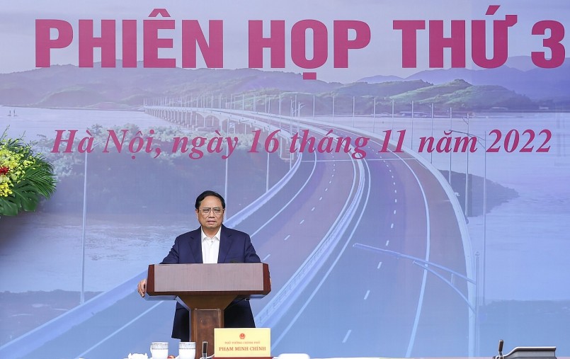 Về những vướng mắc trong điều chỉnh dự án đầu tư, Thủ tướng nhấn mạnh yêu cầu: Đã cam kết thì phải làm, đã làm thì phải có hiệu quả