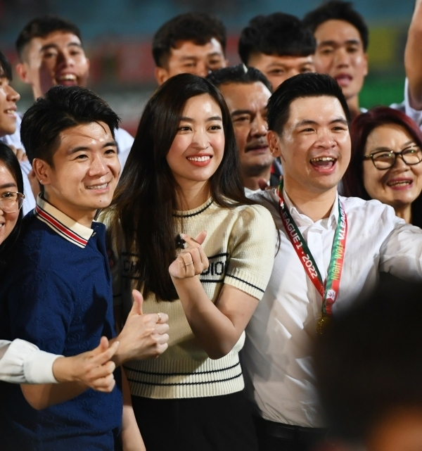 Nàng hậu cũng “được lòng” anh chồng Đỗ Quang Vinh