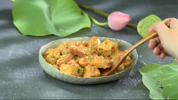 Hướng dẫn làm mít non om chao đỏ thơm ngon, lạ miệng