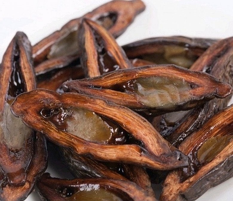 Gần đây, thương lái Trung Quốc thu mua cau non với giá cao để làm kẹo