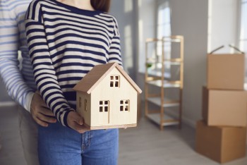 Cơ hội cho 9X sở hữu căn nhà đầu đời, thời điểm phù hợp đã đến?