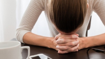 Bệnh trầm cảm theo mùa, 5 thói quen ăn uống nên nắm rõ