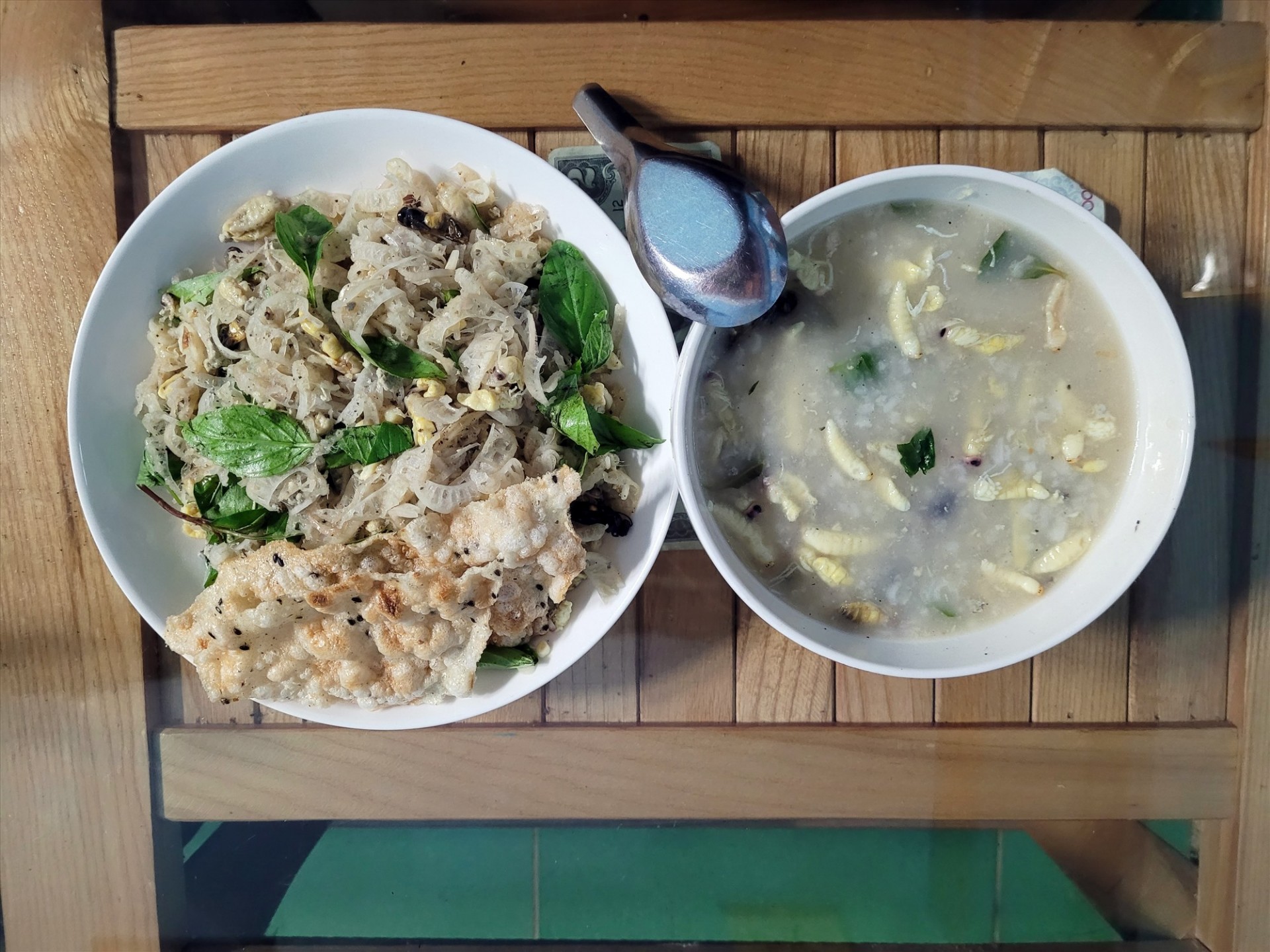 Cháo nhộng ong vò vẽ Cháo nhộng ong vò vẽ