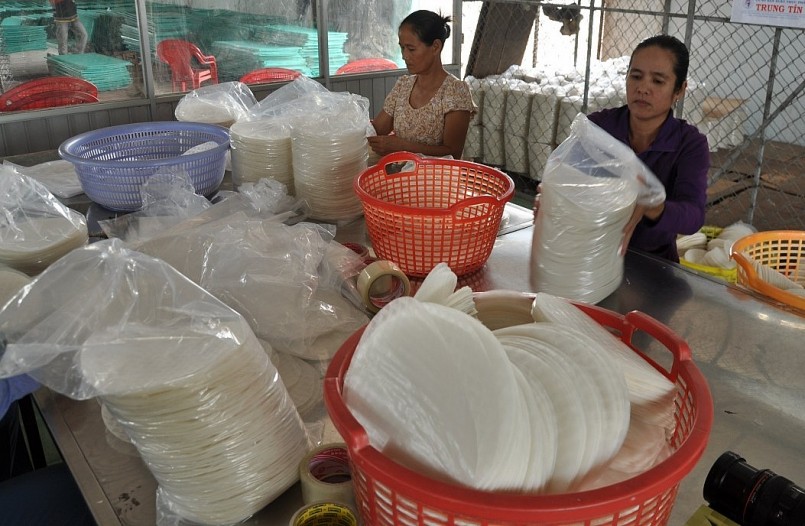 Mẫu mã bao bì trong xuất khẩu nông sản đang trở thành đề tài “nóng” trong việc thay đổi tư duy sản xuất. Mẫu mã bao bì trong xuất khẩu nông sản đang trở thành đề tài “nóng” trong việc thay đổi tư duy sản xuất.