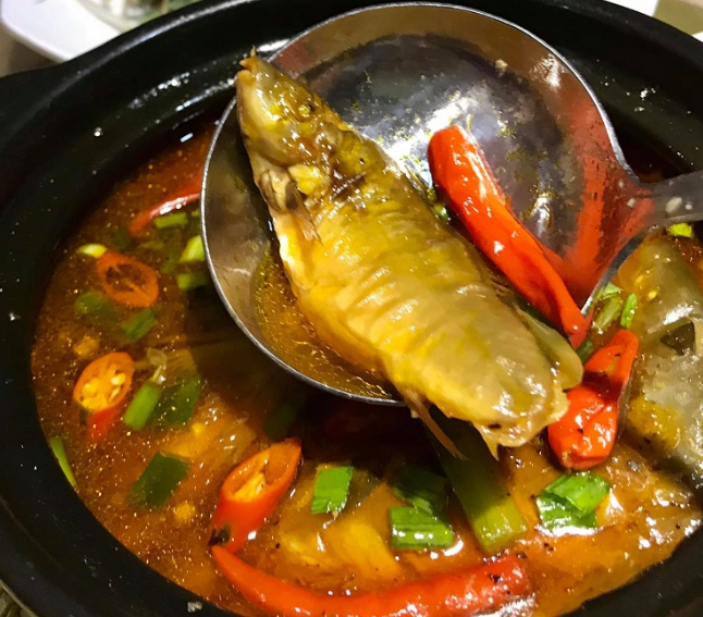 Loại cá độc lạ xưa không ai ăn, giờ thành đặc sản xuất hiện trong nhà hàng cao cấp, có giá 800.000 đồng/kg