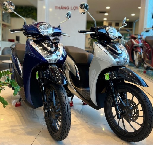 Giá xe máy Honda SH Mode 2023 cuối tháng 11/2022 "tăng nhẹ"