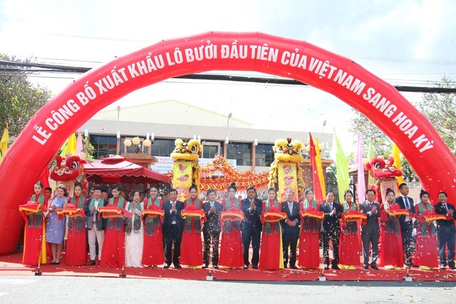 Lễ cắt băng công bố xuất khẩu lô bưởi đầu tiên của Việt Nam sang Hoa Kỳ