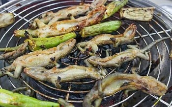 Kỳ lạ đặc sản nổi tiếng một vùng, người ăn khen ngon nức nở, kẻ cho là "chạy mất dép"