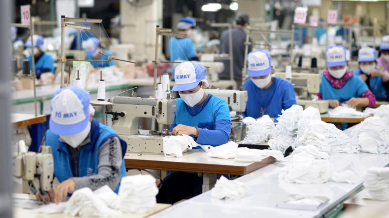 Nhập khẩu bông suy yếu, ngành dệt may trong nước gặp áp lực