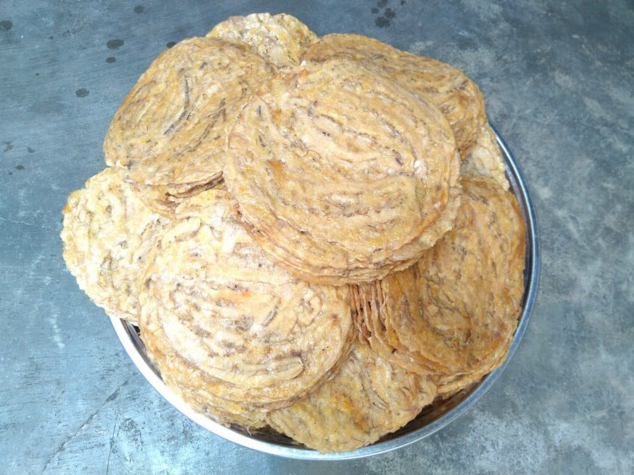 Loại quả rẻ bèo ở đâu cũng có, đem phơi khô lại thành đặc sản Cà Mau