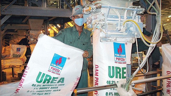 Giá ure sẽ tăng hay giảm khi lệnh hạn chế xuất khẩu phân bón của Nga và Trung Quốc hết hạn?