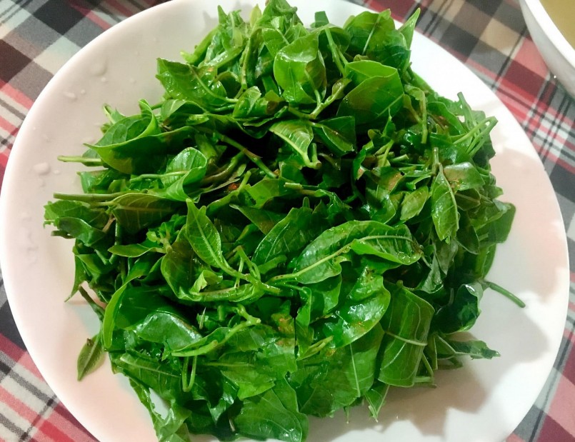 Rau mít tươi có chút vị chát nhưng khi chế biến sẽ có vị Ngọt tự nhiên rất thơm ngon.