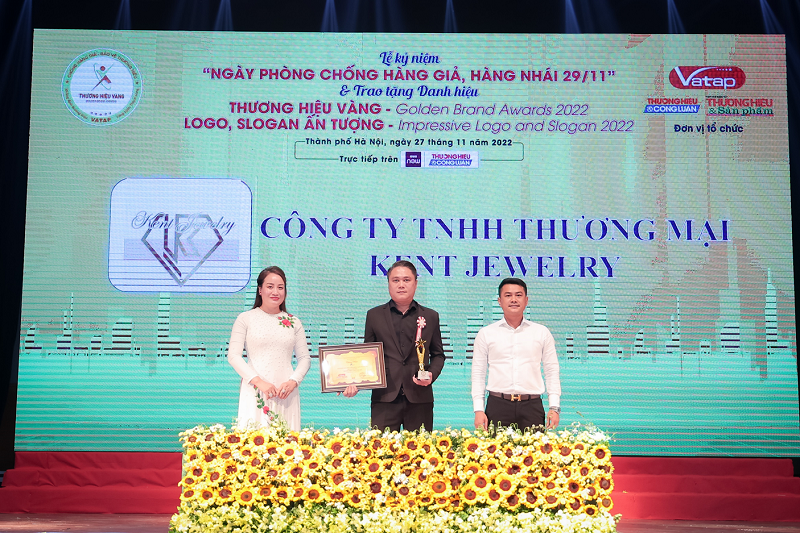 Sản phẩm nước hoa Trầm hương từ công ty Kent Jewelry đã đạt danh hiệu Thương hiệu Vàng - 2022