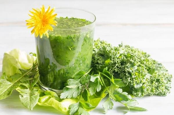 nước ép bồ công anh giúp đẹp da, giữ dáng, ngăn ngừa ung thư