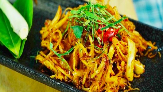 Loại lá ở Việt Nam xin đâu cũng có, dùng trị bệnh hay làm đẹp đều rất tốt