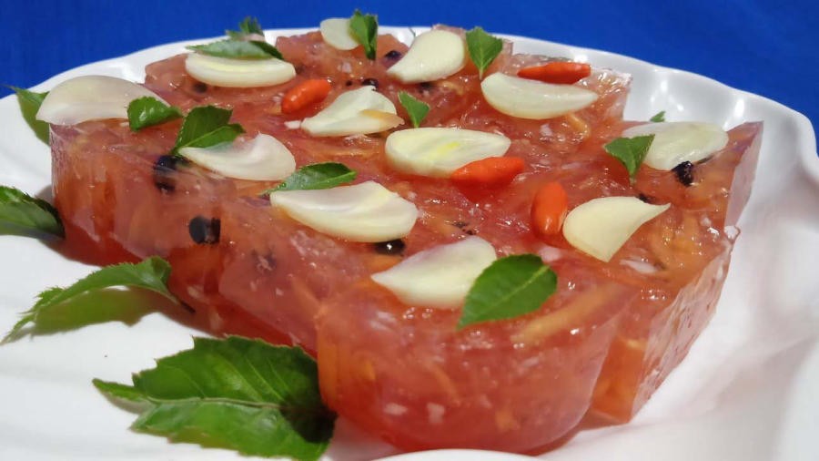 Nem bưởi Tây Ninh có màu đỏ hồng đẹp mắt 