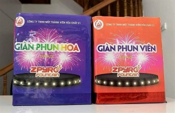 Loạn giá pháo hoa Z121 chơi Tết - Người dân than trời vì “cò vạc” đội giá gấp 2-3 lần