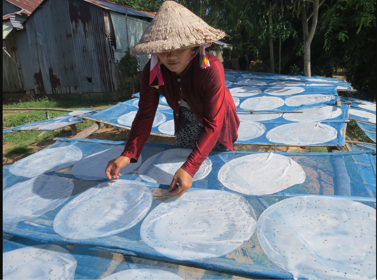 Loại bánh dai, nướng thơm, ăn giòn có gì đặc biệt mà là đặc sản nổi tiếng Tây Ninh