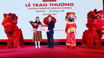 Agribank trao thưởng giải đặc biệt 01 tỷ đồng chương trình Tiết kiệm dự thưởng “Agribank - Sức sống xanh”