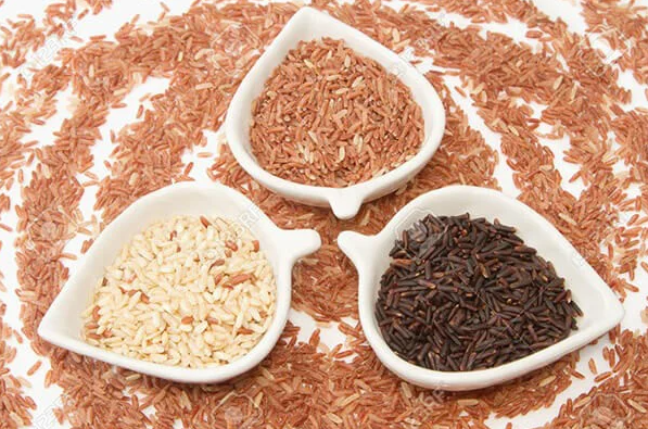 Gạo lứt bao nhiêu calo, có tác dụng gì với sức khỏe?