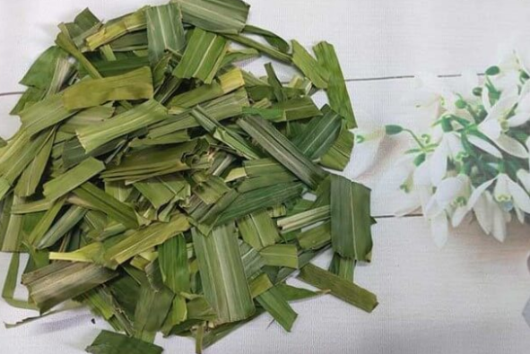 Loại lá xưa có đầy không ai hái, giờ được chị em nội trợ ưa chuộng