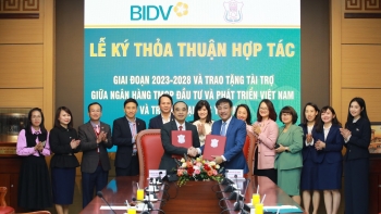 BIDV ký kết thỏa thuận hợp tác giai đoạn 2023-2028 và trao tài trợ cho Trường Đại học Y Hà Nội