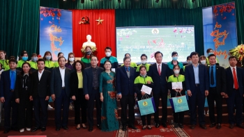 Hưng Yên chia sẻ khó khăn với người lao động dịp Tết đến, Xuân về