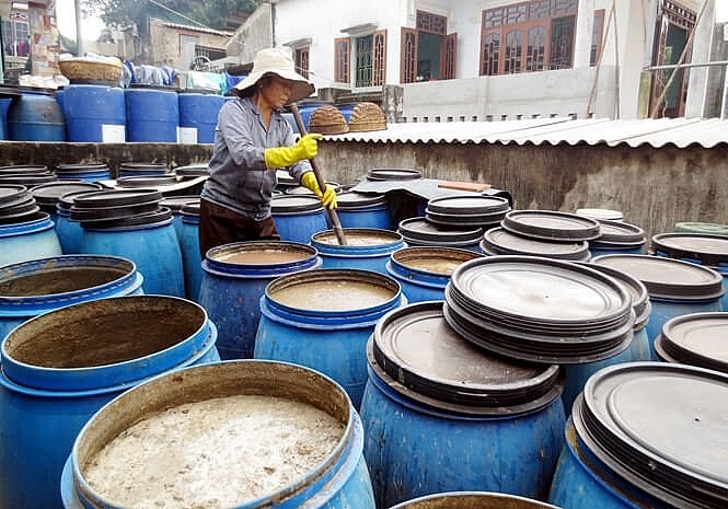 Khuấy đảo là phương pháp làm nước mắm có truyền thống