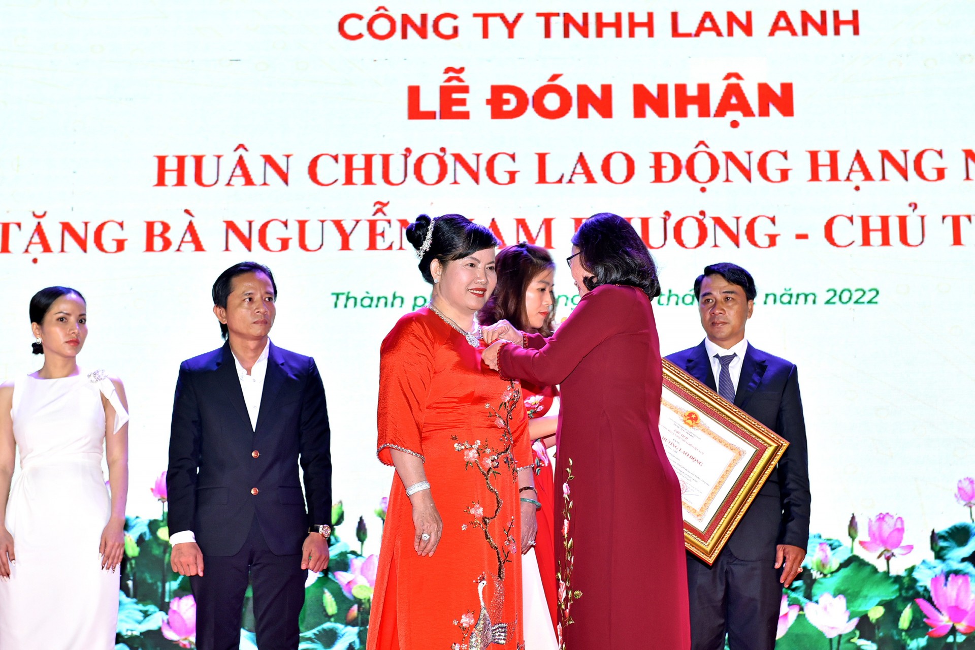 BRVT: Công ty Lan Anh vinh dự đón nhận Huân chương Lao động cao quý