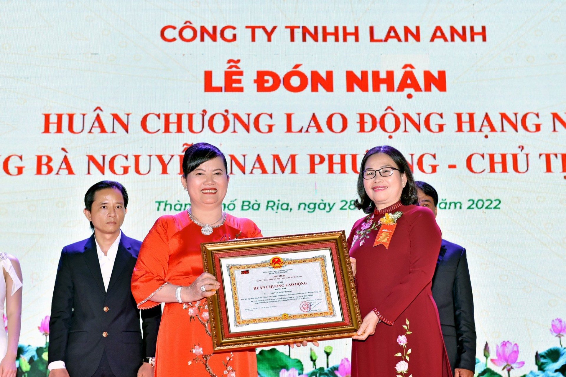 BRVT: Công ty Lan Anh vinh dự đón nhận Huân chương Lao động cao quý