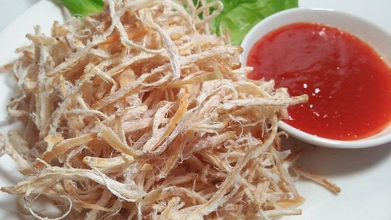 Mực thật khi nướng chín bạn sẽ cảm nhận ngay được mùi thơm đặc trưng