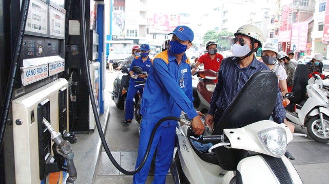 Doanh nghiệp có thể tự định giá bán lẻ xăng dầu