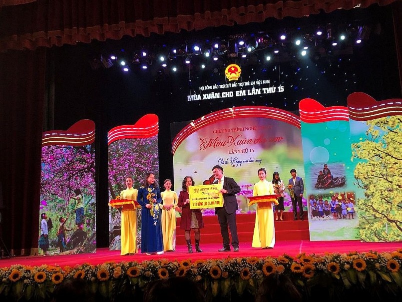 chương trình lần thứ 15