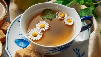 Thải độc cơ thể ngày Tết bằng các loại trà dân dã mà “có võ”