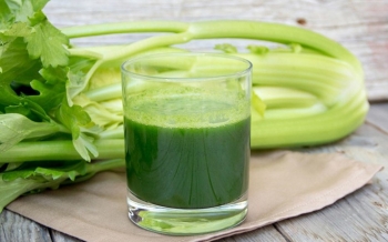Nước ép cần tây được coi là “thuốc giảm cân” kỳ diệu nhưng những đối tượng này cần tránh xa