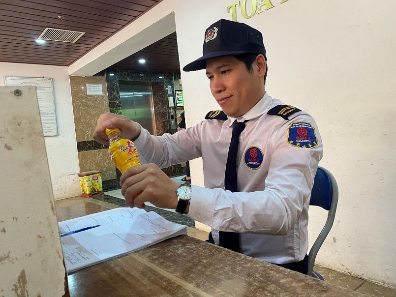 Nước tăng lực Number 1 được nhiều nhân viên bảo vệ tin dùng trong những ca trực về đêm