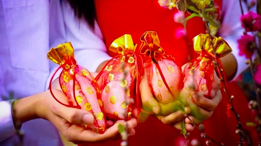 Giải mã phong tục "đầu năm mua muối, cuối năm mua vôi" ngày Tết