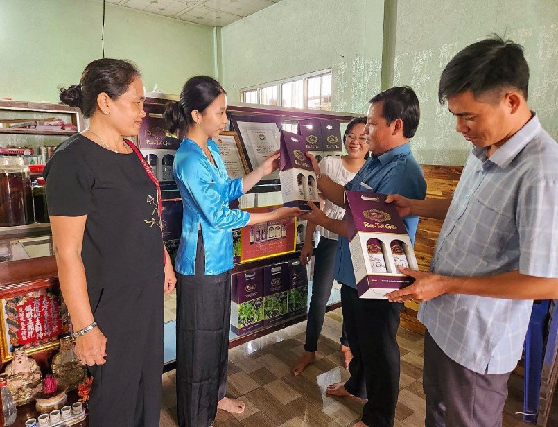 Sản phẩm rượu trái giác