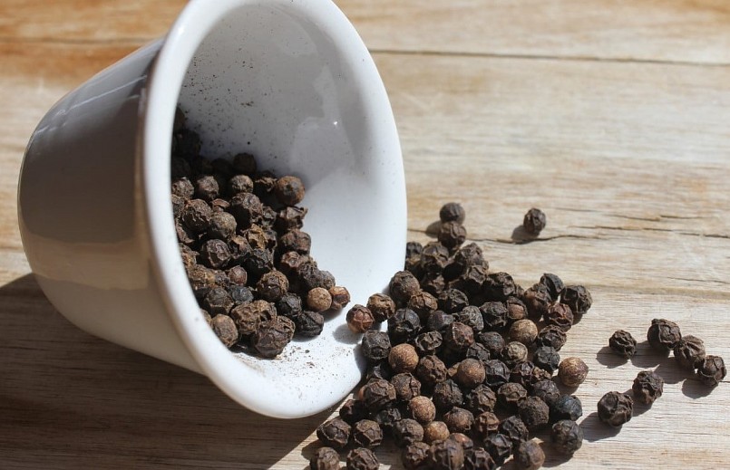 Giá nông sản hôm nay (23/1) giá tiêu tiếp tục ổn định. Giá nông sản hôm nay (23/1) giá tiêu tiếp tục ổn định.